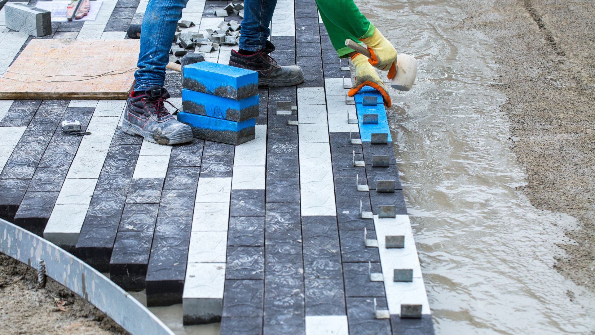 Enhance Your Outdoor Space with Brick Paver Installation!